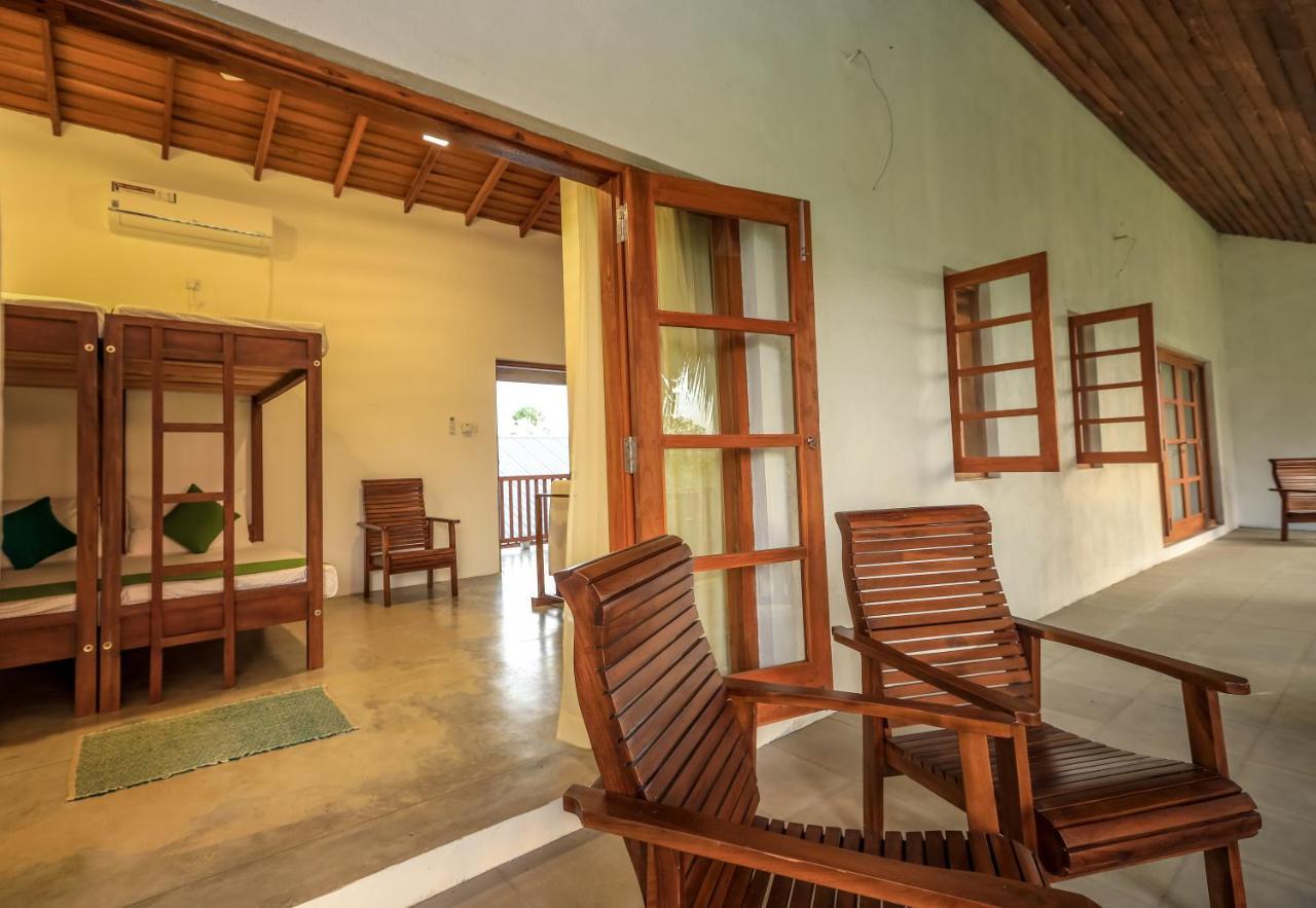 Kayjay Palms Hotel Passikudah Exterior photo