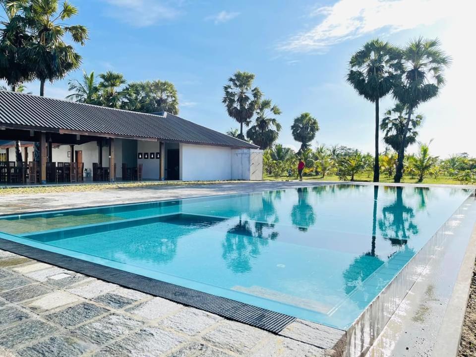 Kayjay Palms Hotel Passikudah Exterior photo